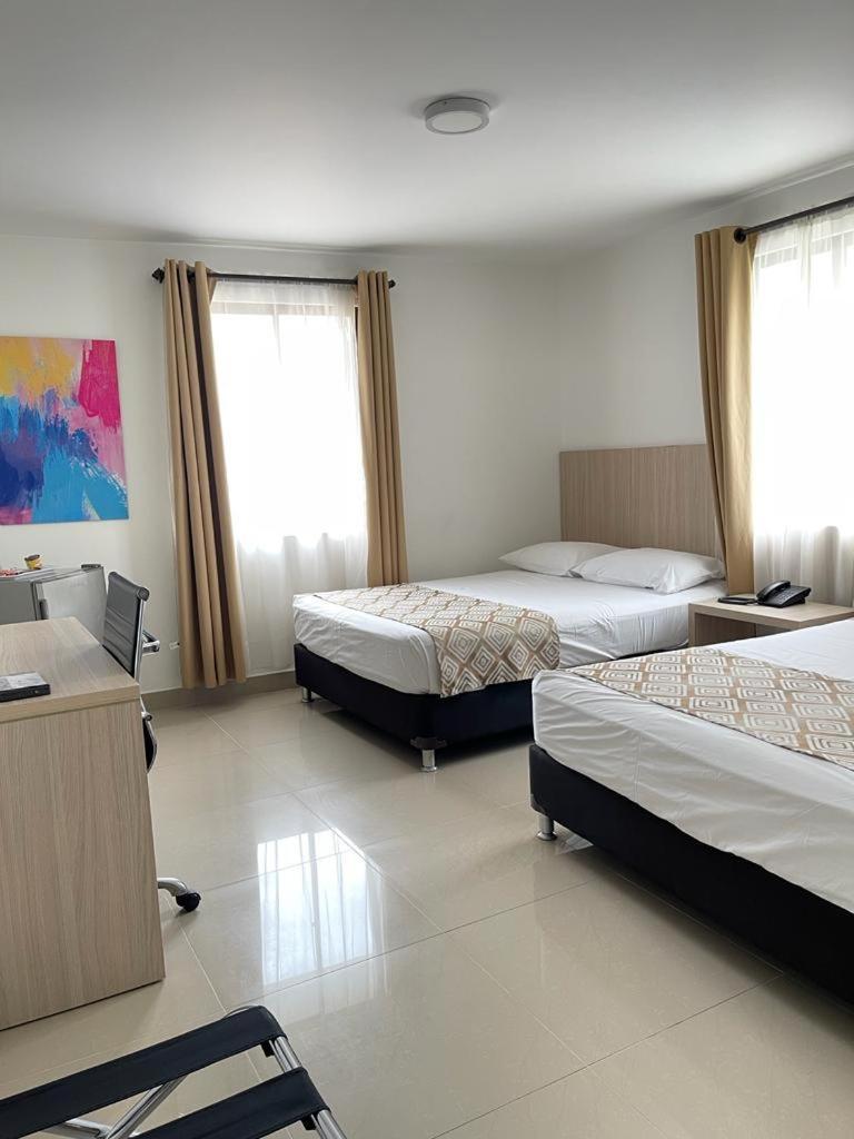 Hotel Juan Maria Tuluá Eksteriør bilde