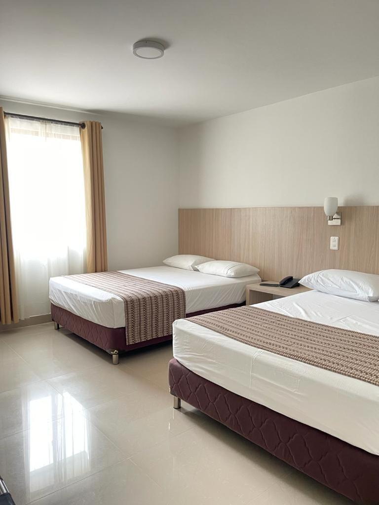 Hotel Juan Maria Tuluá Eksteriør bilde