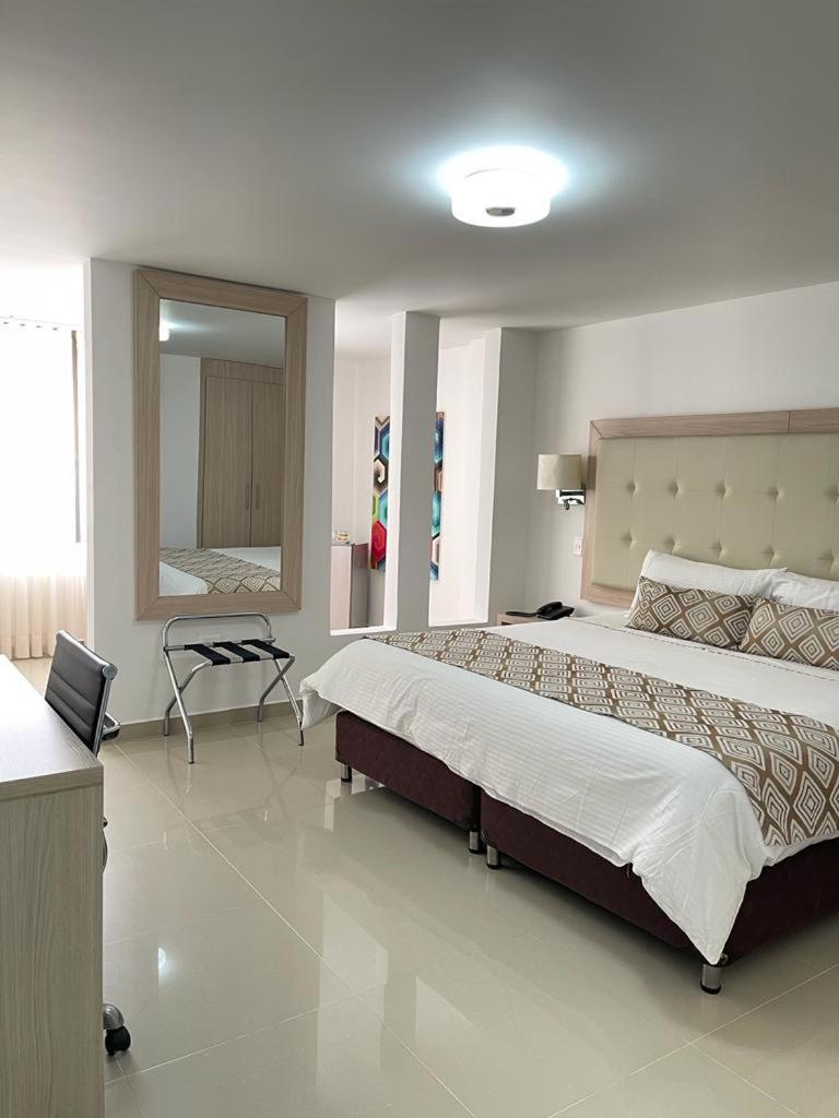 Hotel Juan Maria Tuluá Eksteriør bilde